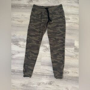 ZYIA woman’s Camouflage Joggers - Green and Brown